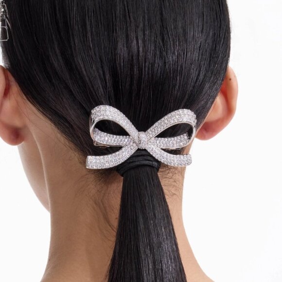 self-portrait Crystal Bow Hairclip in Silver diamond rhinestone barrette